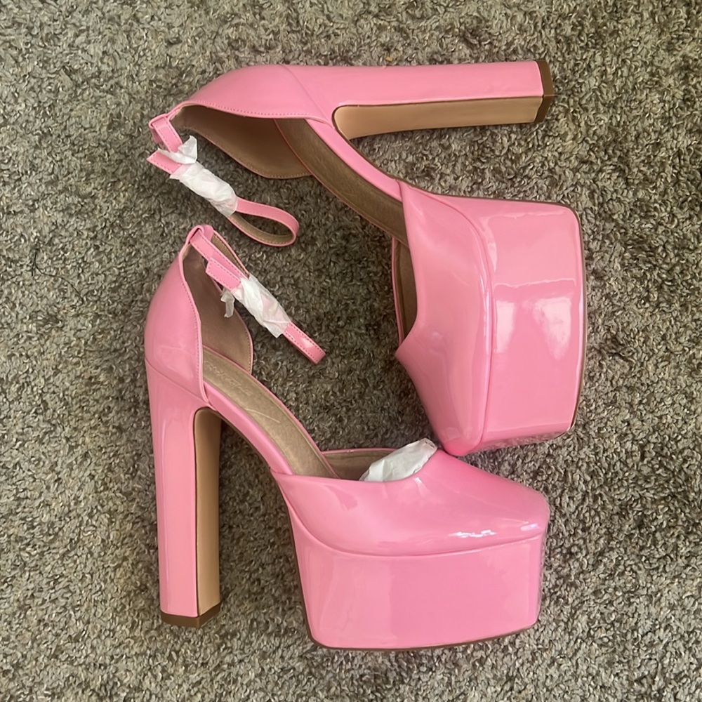 BRAND NEW Truffle Collection square toe platform shoes in pink - SZ 9